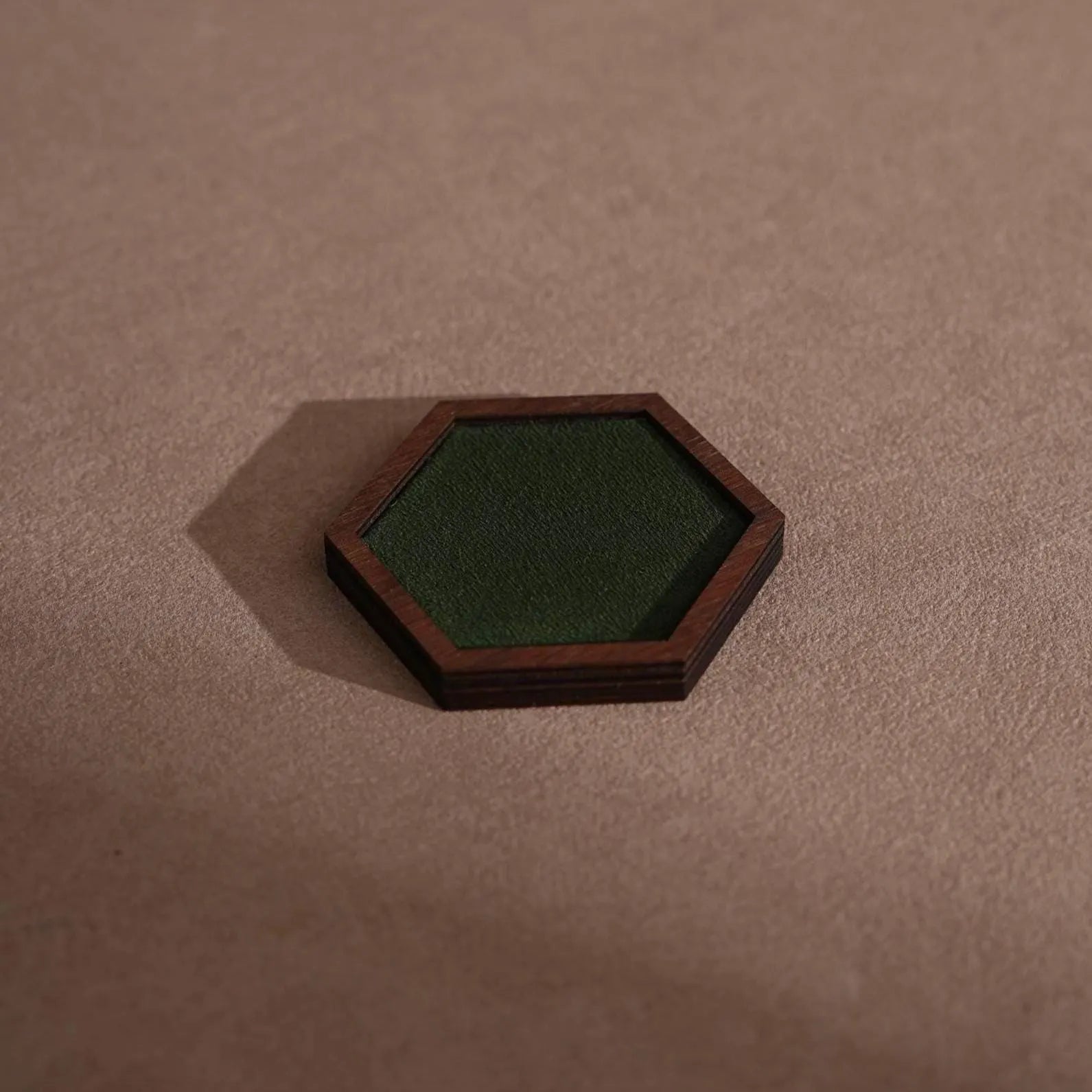 Walnut Veneer Jewelry Vendor Display Set (7-Piece) | 12 Colors