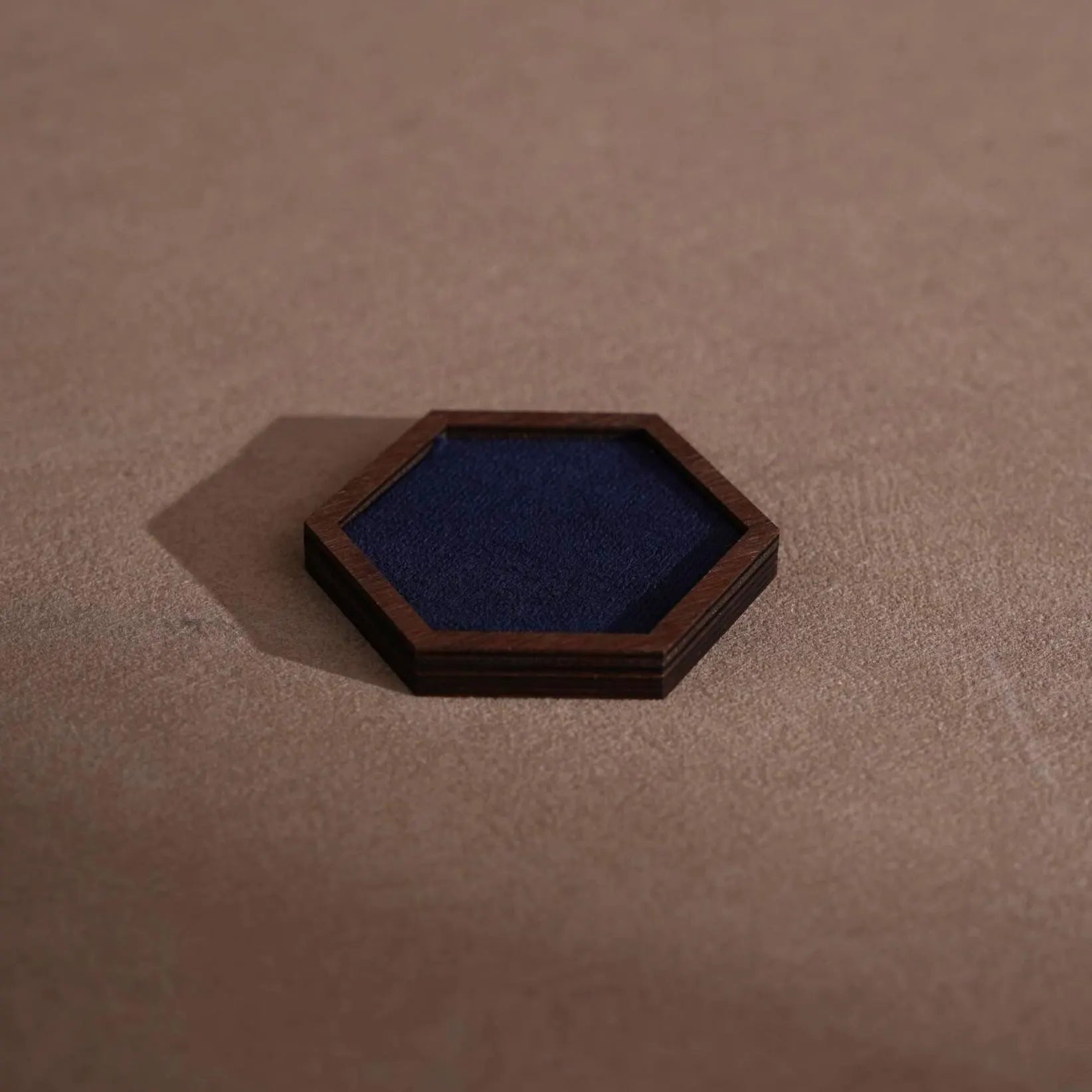 Walnut Veneer Jewelry Vendor Display Set (7-Piece) | 12 Colors