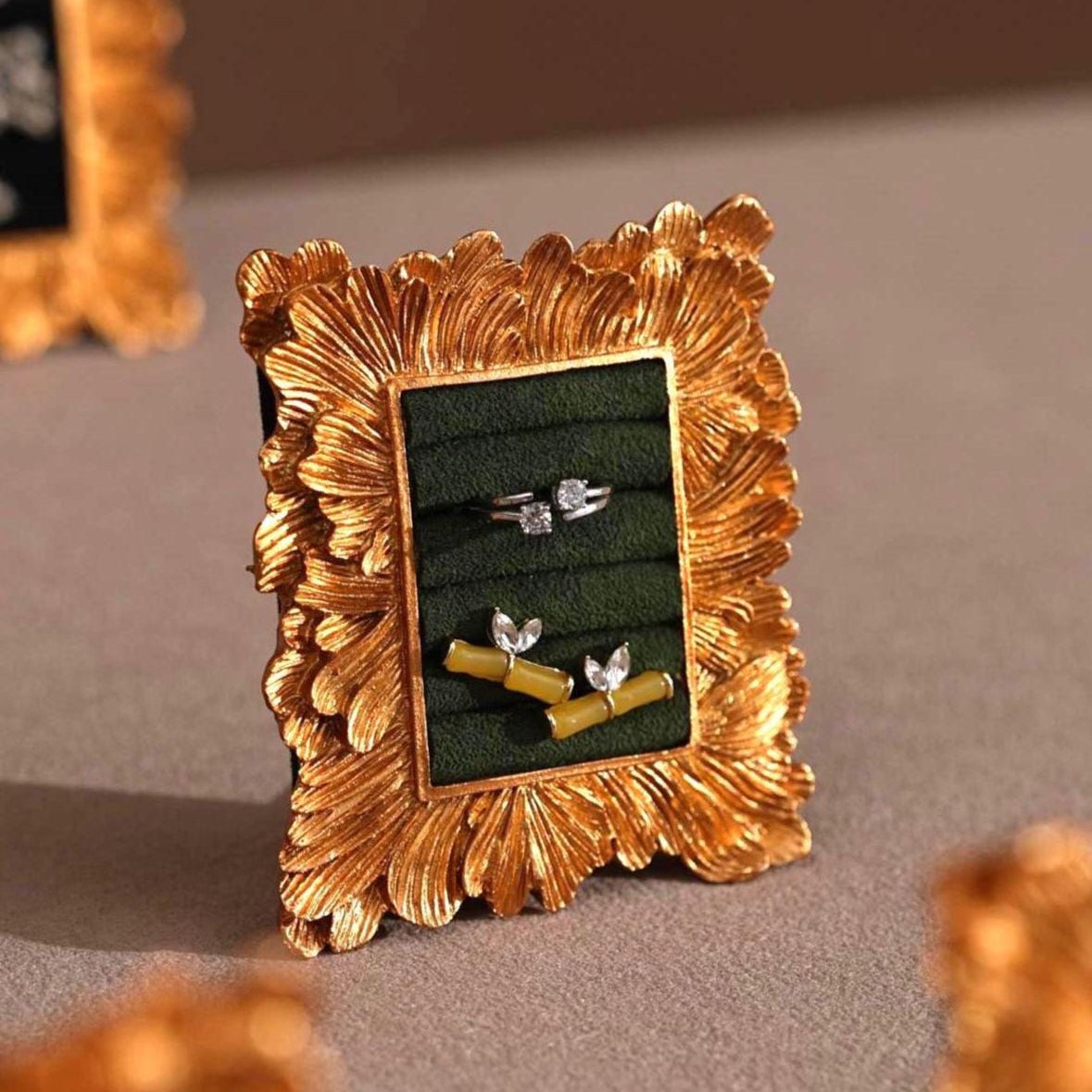 Rococo Gold Ring Display Stand