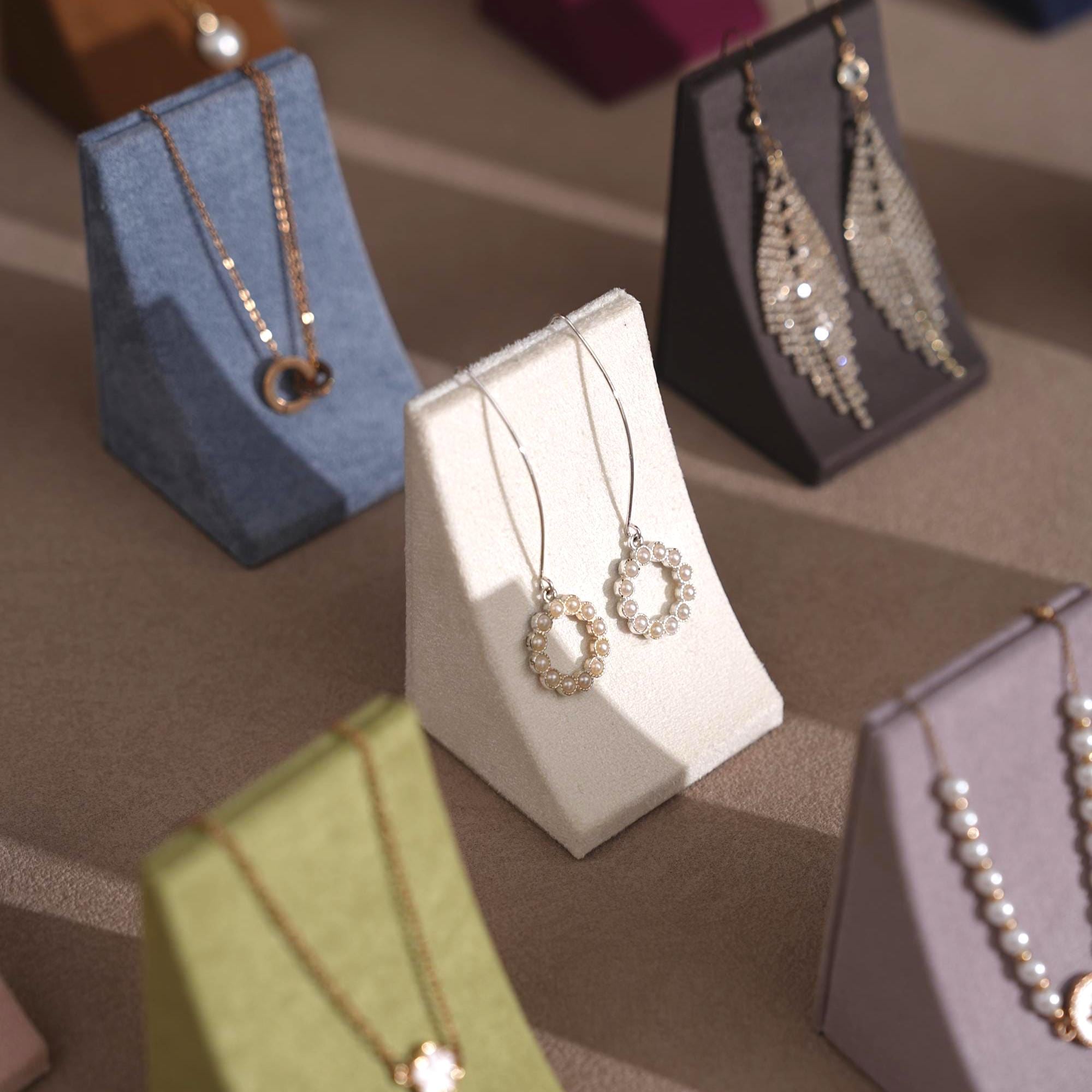 Minimalist Suede Jewelry Display Stand for Earrings and Necklaces