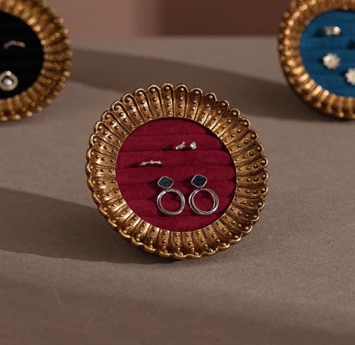 Neoclassical Ring & Earring Stand