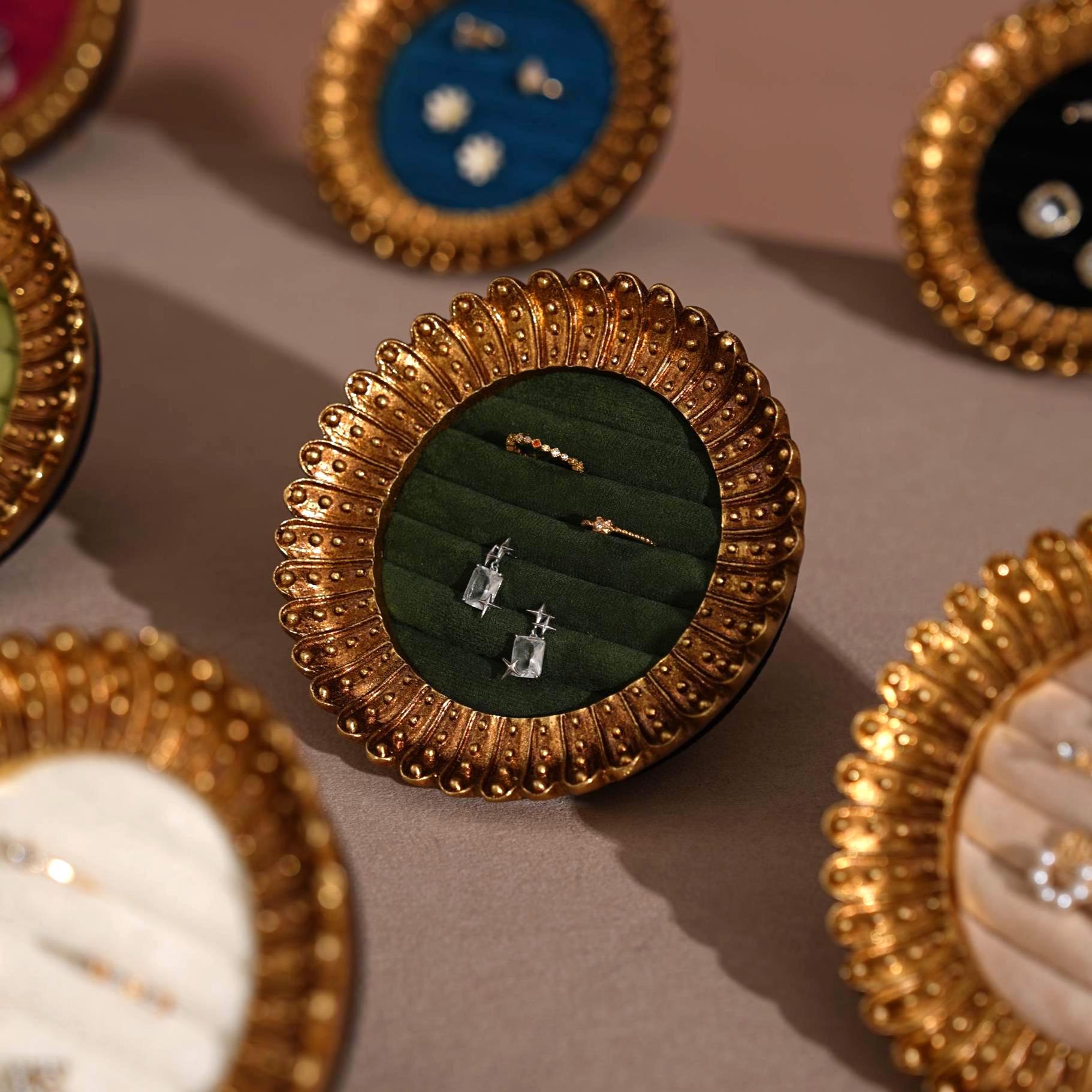 Neoclassical Ring & Earring Stand