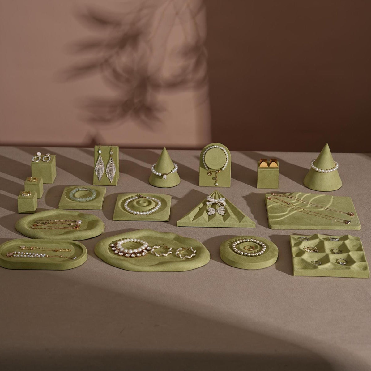 Olive Green Jewelry Display Set – Ring Dish, Bracelet & Earring Holders, Vegan Suede