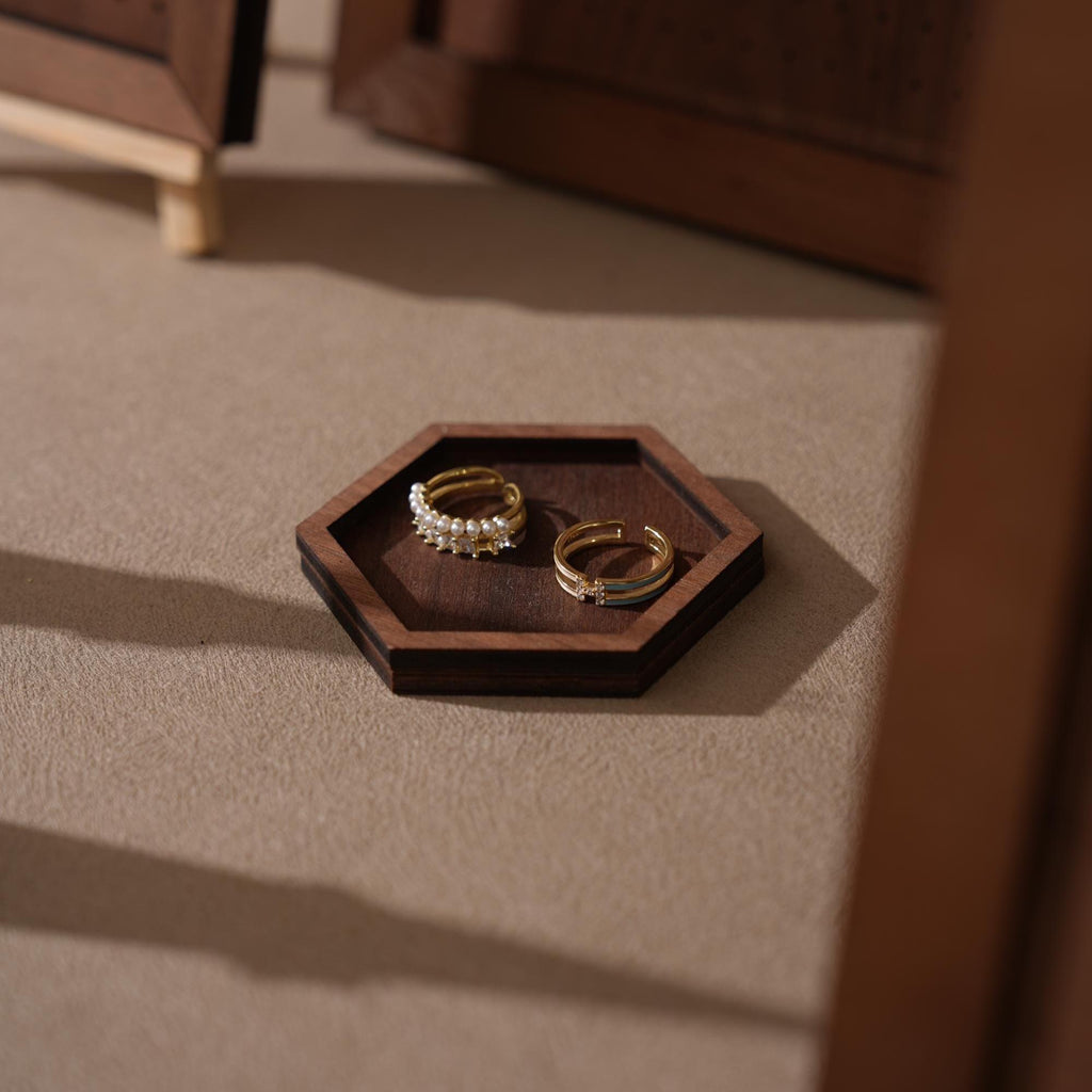 Walnut Veneer Jewelry Display Set: Portable Booth Organizer