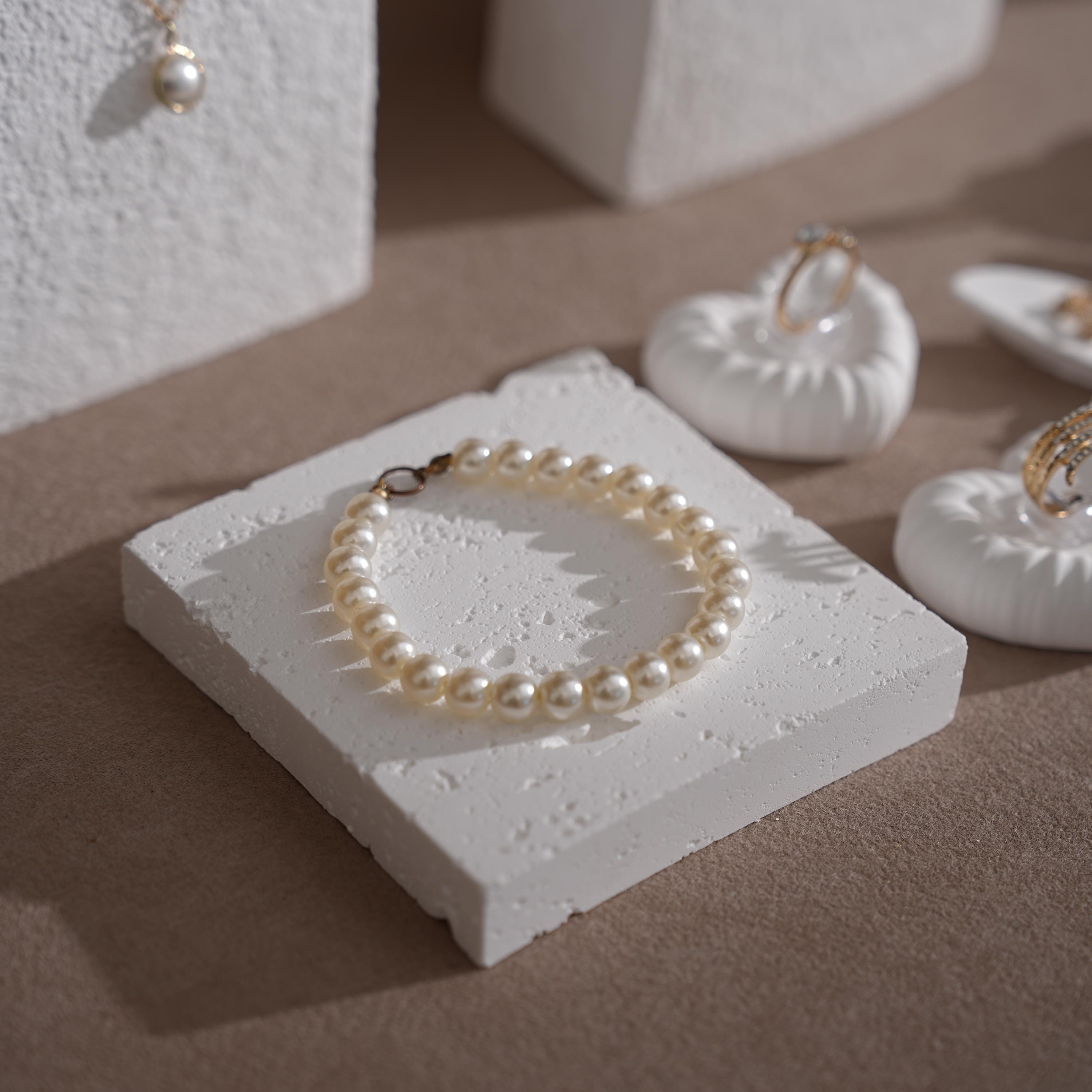 Ultra White Plaster 10-Piece Jewelry Display Set