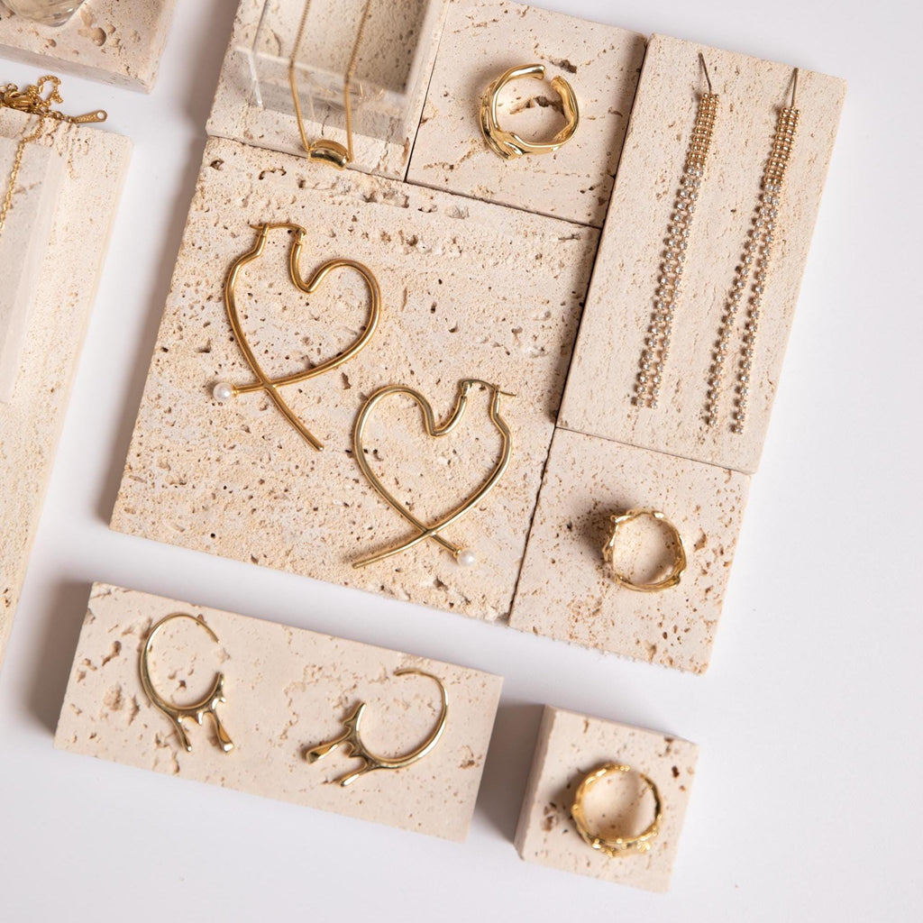 Yellow Travertine Jewelry Display Set – 13-Piece Boutique Showcase Kit