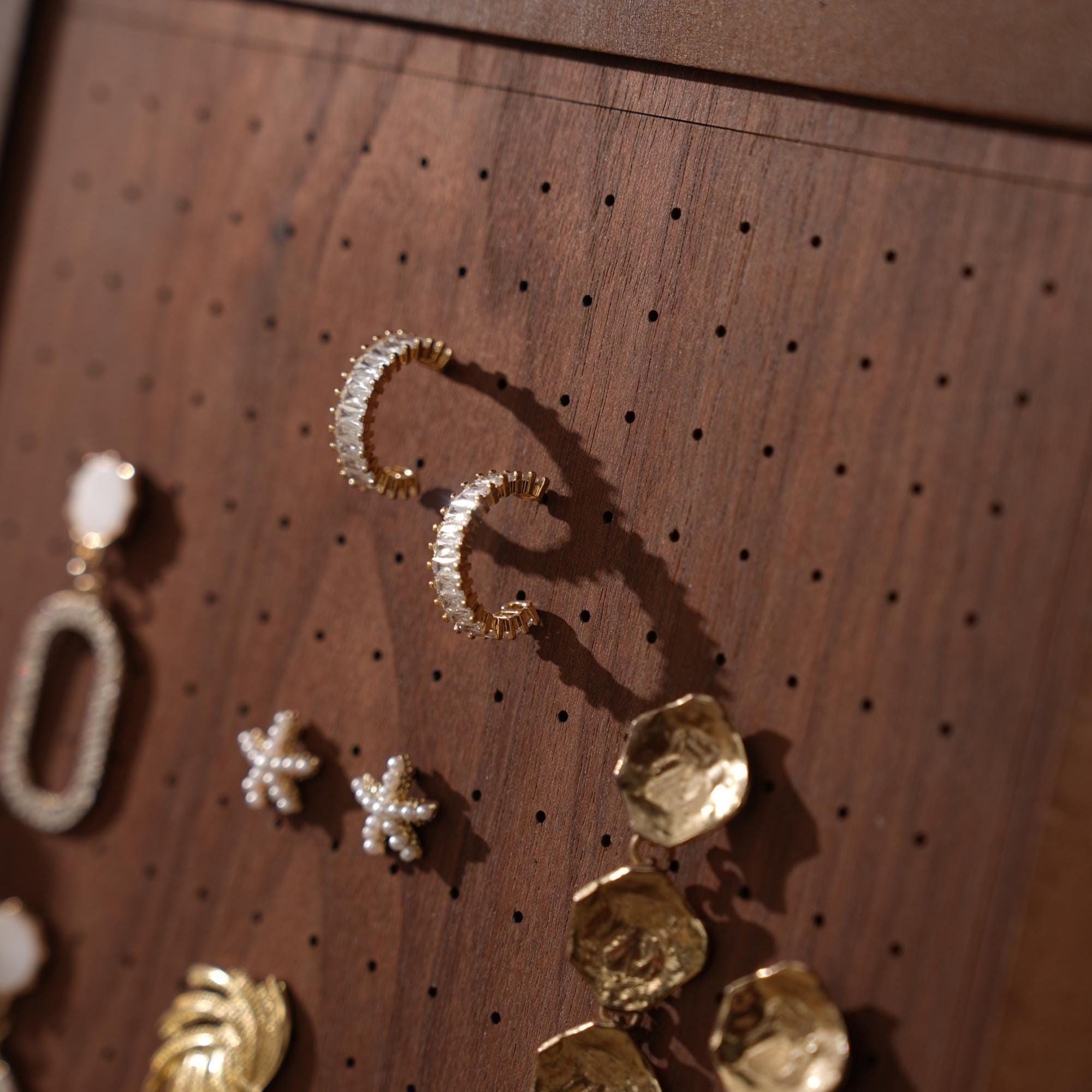 Walnut Veneer Jewelry Display Set: Portable Booth Organizer