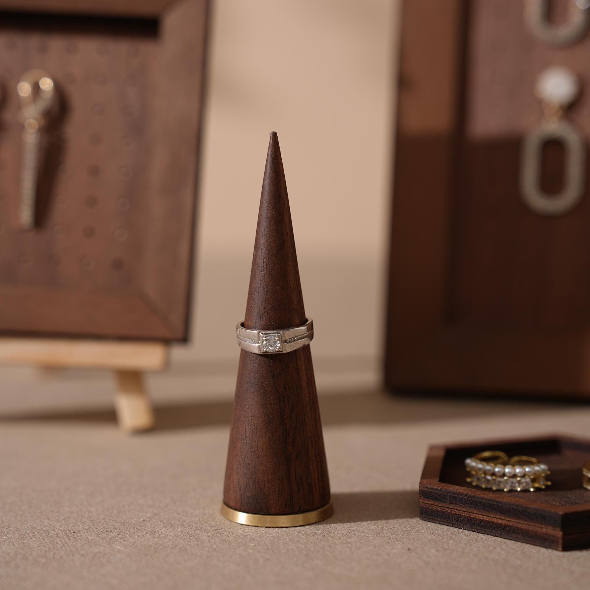 Walnut Veneer Jewelry Display Set: Portable Booth Organizer