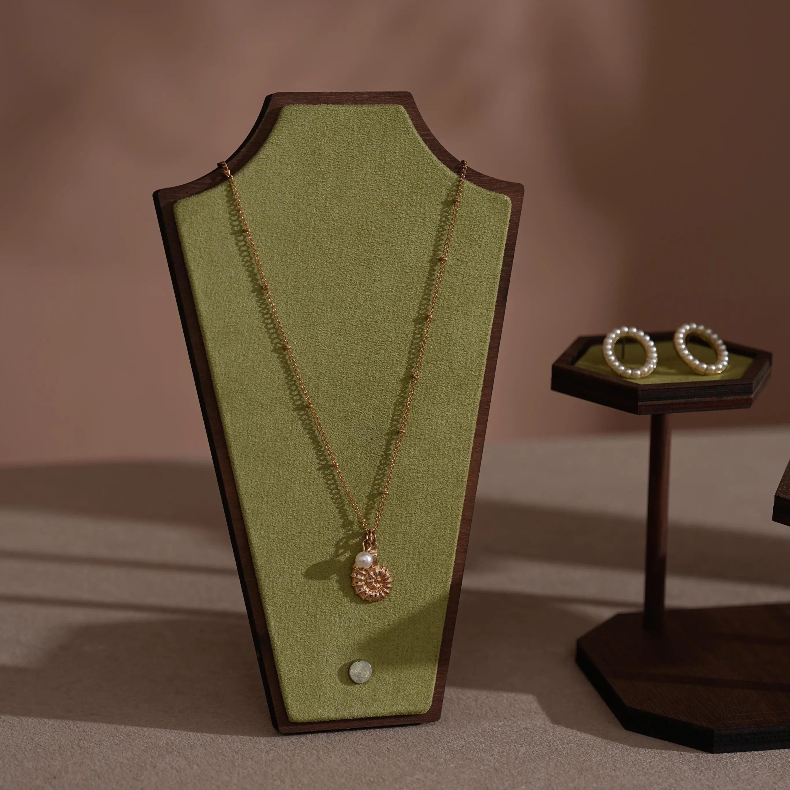 Handcrafted Walnut Veneer Jewelry Display Set | 7 Pieces | 14 Colors