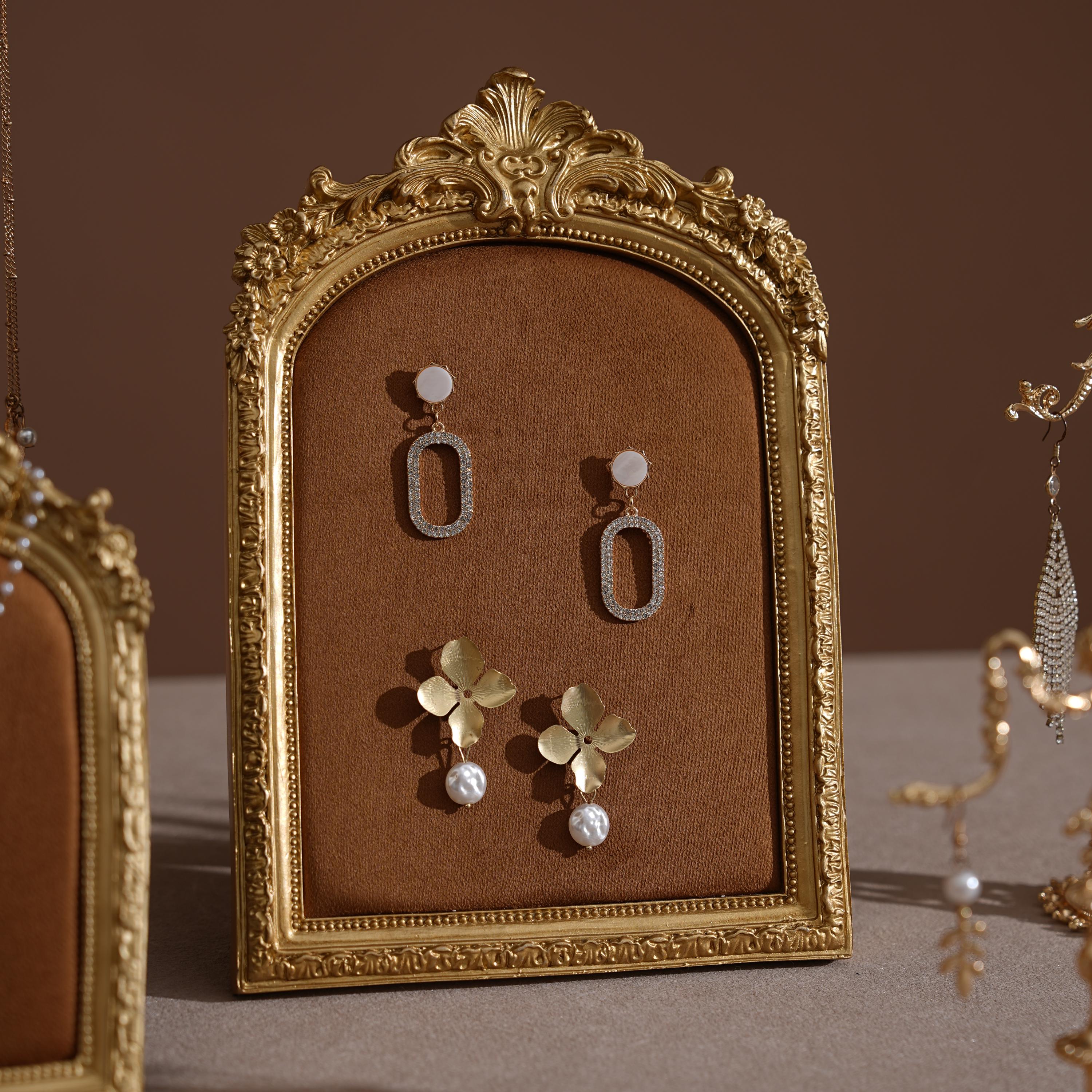 8-Piece Rococo Jewelry Display Set