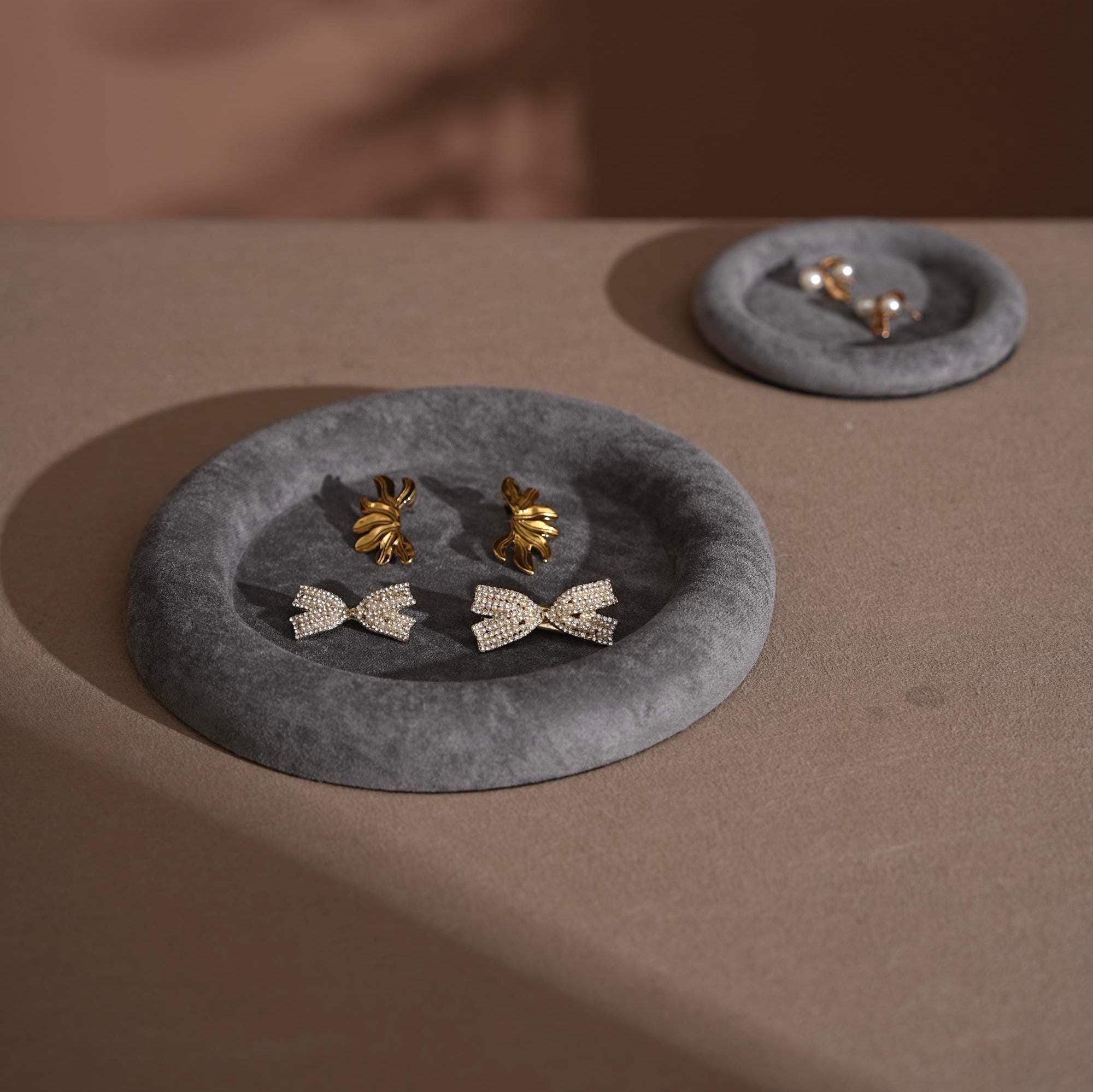 Jewelry Organizer Dish: Suede Ring and Bracelet Tray (14 Colors)