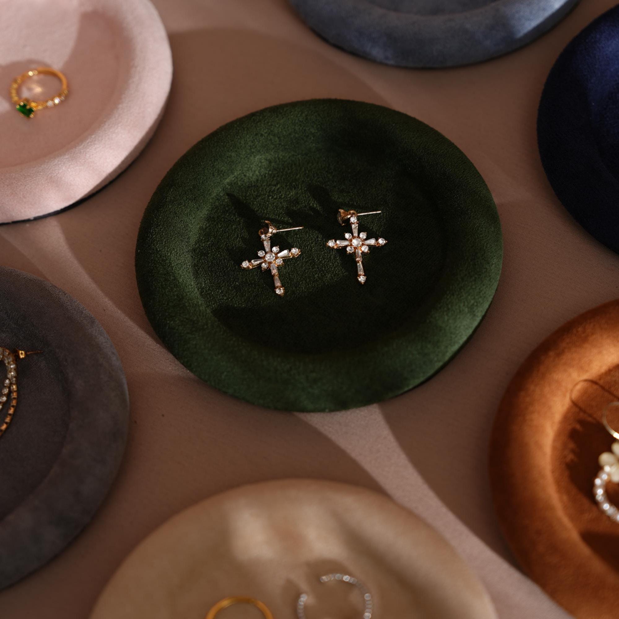 Jewelry Organizer Dish: Suede Ring and Bracelet Tray (14 Colors)