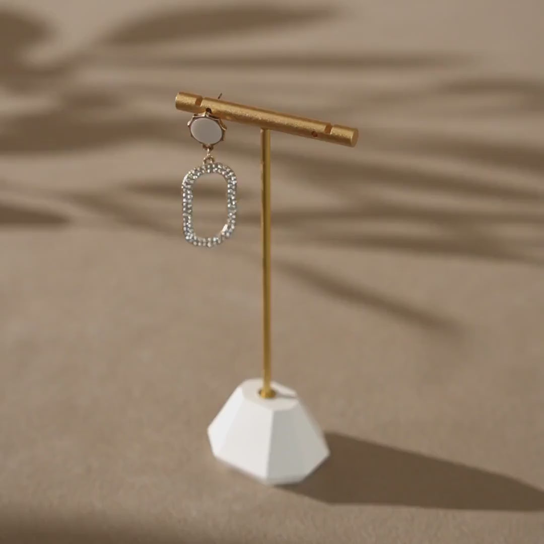 Gold T-Bar Earring Holder