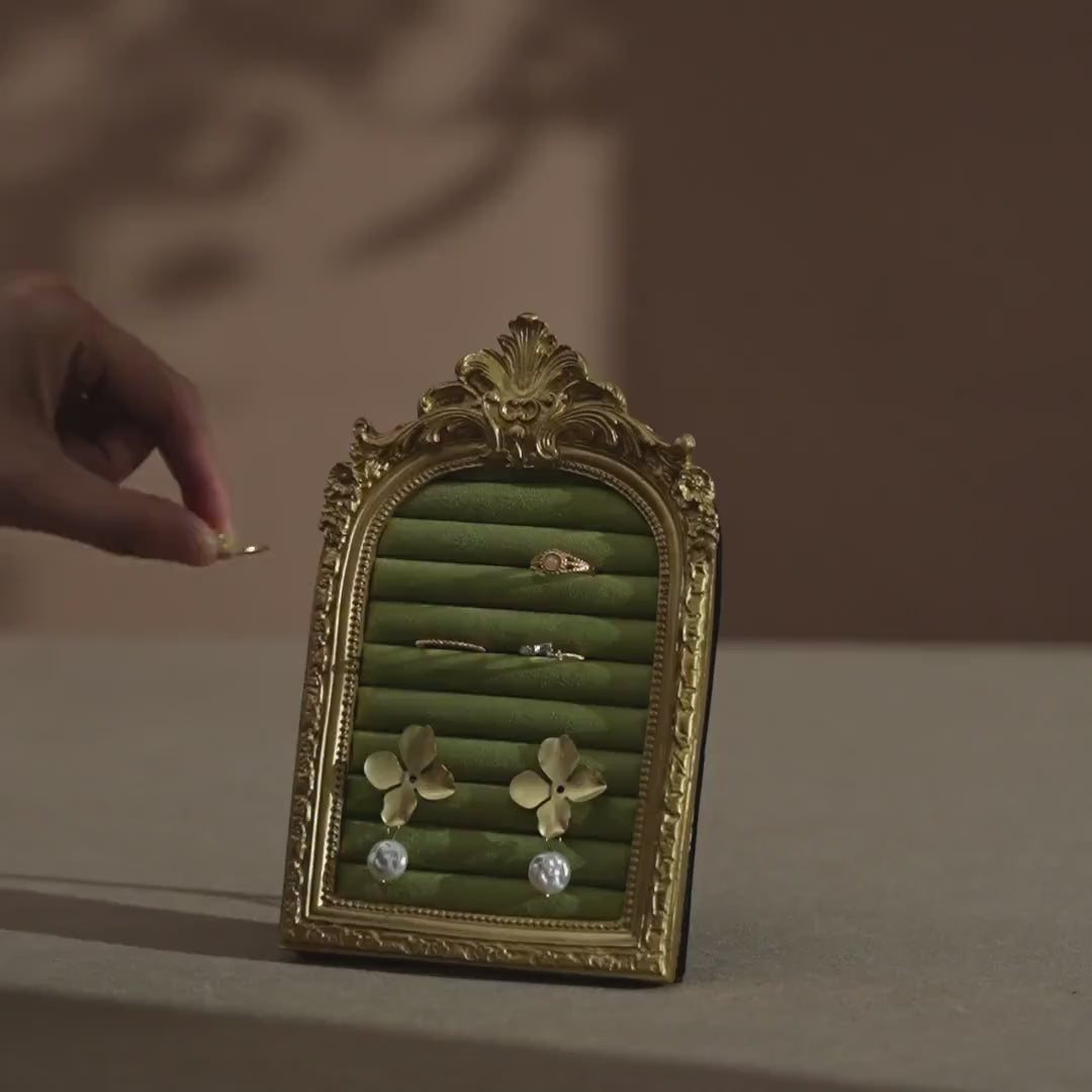 Rococo Style Vendor Display